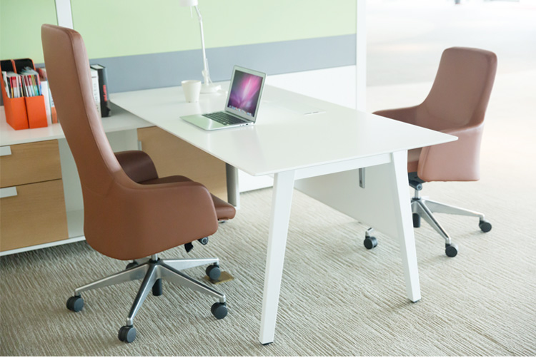 震旦aurora 办公桌 plane定制系列会议桌 3600*1500*740 米白色 桌脚