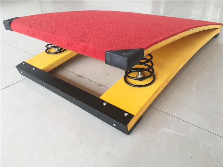 铸威s型弹簧起跳板 2202 成人 60*120cm 俩腿六簧红毯款 高密度板_铸